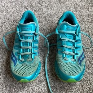 Saucony Freedom ISO running shoes 9